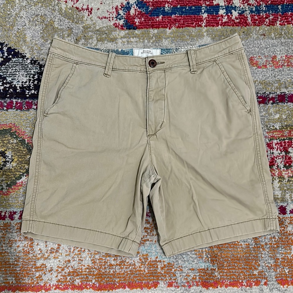 Hollister men’s khaki shorts size 34
